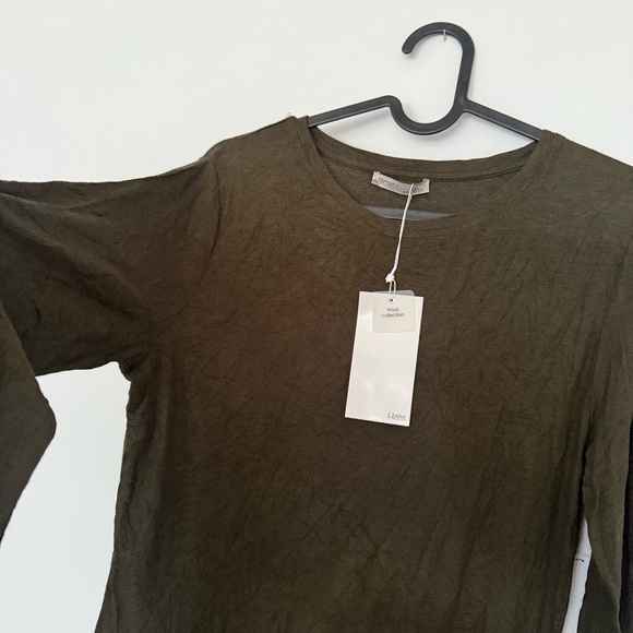 Zara Ribbed Fitted Blouse - Picture 3 of 9